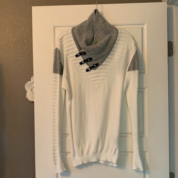 LCR Black Edition Other - LCR Black Edition Thin Knit Toggle Sweater NWT